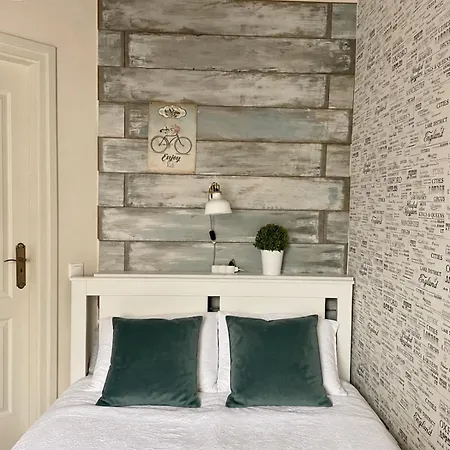 Relax House Holiday home Balatonrendes